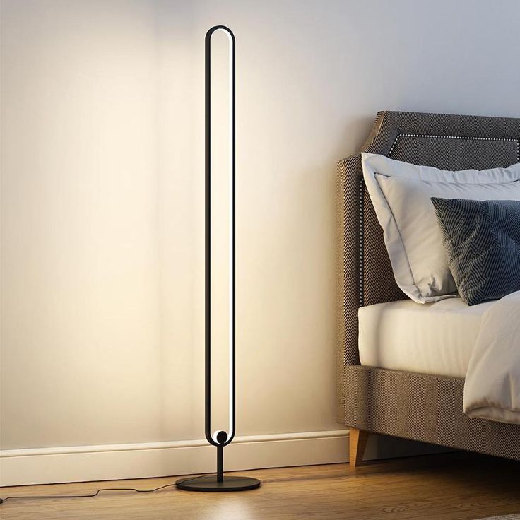 HALO FLOOR LAMP